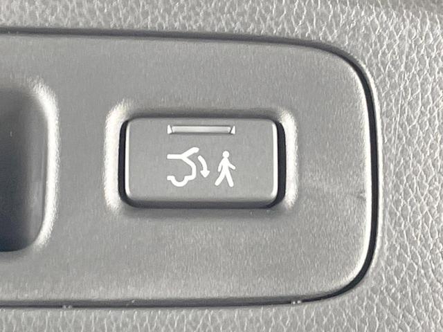 ヴェゼル ｅ：ＨＥＶ　Ｚ　純正ＳＤナビ　バックカメラ　衝突被害軽減システム　レーダークルーズ　禁煙車　電動リアゲート　ハーフレザーシート　コーナーセンサー　スマートキー　ＬＥＤヘッド　ビルトインＥＴＣ　オートハイビーム（36枚目）