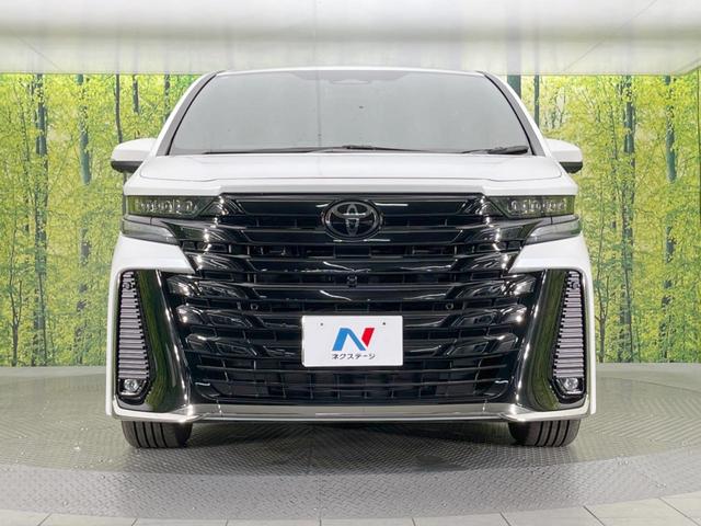 ヴェルファイアハイブリッド Ｚ　プレミア　４ＷＤ　ガラスルーフ　両側電動ドア　後席モニター　全周囲カメラ　セーフティセンス　レーダークルーズ　禁煙車　電動リアゲート　レザーシート　前席シートエアコン　リアシートエアコン（15枚目）