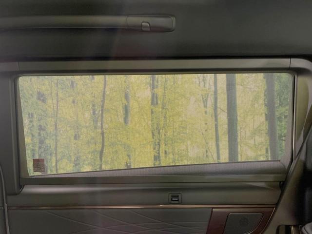 ヴェルファイアハイブリッド Ｚ　プレミア　４ＷＤ　ガラスルーフ　両側電動ドア　後席モニター　全周囲カメラ　セーフティセンス　レーダークルーズ　禁煙車　電動リアゲート　レザーシート　前席シートエアコン　リアシートエアコン（45枚目）