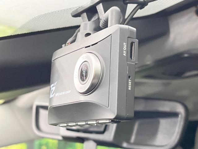 プリウス U 全周囲カメラ 衝突被害軽減システム ディスプレイオーディオ レーダークルーズ 禁煙車 ドラレコ コーナーセンサー スマートキー LEDヘッド ETC オートハイビーム オートエアコン(7枚目)