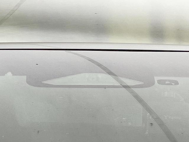 ヴェルファイアハイブリッド Z プレミア ガラスルーフ 両側電動ドア 後席モニター 純正14型ナビ 全周囲カメラ 衝突軽減 デジタルミラー レーダークルーズ 禁煙車 レザーシート シートエアコン リアシートエアコン パワーシート ドラレコ(7枚目)