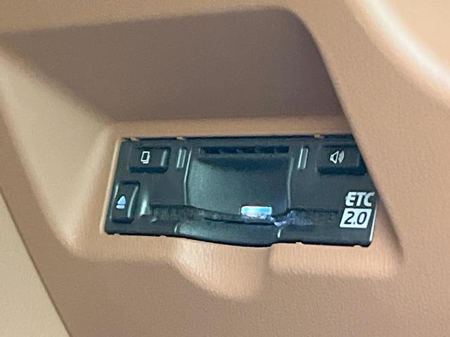 ヴェルファイアハイブリッド Z プレミア ガラスルーフ 両側電動ドア 後席モニター 純正14型ナビ 全周囲カメラ 衝突軽減 デジタルミラー レーダークルーズ 禁煙車 レザーシート シートエアコン リアシートエアコン パワーシート ドラレコ(50枚目)