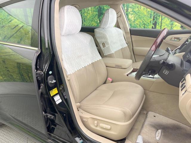 クラウン 2.5ロイヤルサルーン アニバーサリーED 純正ナビ バックカメラ 禁煙車 レザーシート シートクーラー シートヒーター スマートキー HIDヘッドライト ETC クルコン オートライト デュアルエアコン 純正17インチアルミ CD フルセグ(8枚目)
