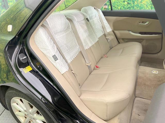 クラウン 2.5ロイヤルサルーン アニバーサリーED 純正ナビ バックカメラ 禁煙車 レザーシート シートクーラー シートヒーター スマートキー HIDヘッドライト ETC クルコン オートライト デュアルエアコン 純正17インチアルミ CD フルセグ(9枚目)