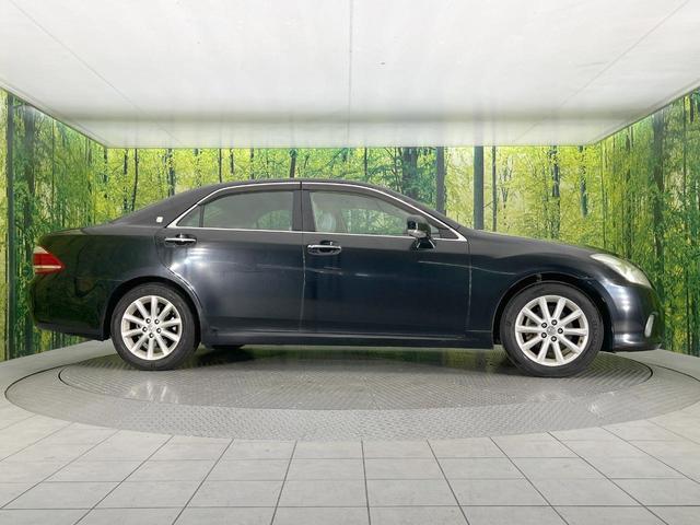 クラウン 2.5ロイヤルサルーン アニバーサリーED 純正ナビ バックカメラ 禁煙車 レザーシート シートクーラー シートヒーター スマートキー HIDヘッドライト ETC クルコン オートライト デュアルエアコン 純正17インチアルミ CD フルセグ(31枚目)