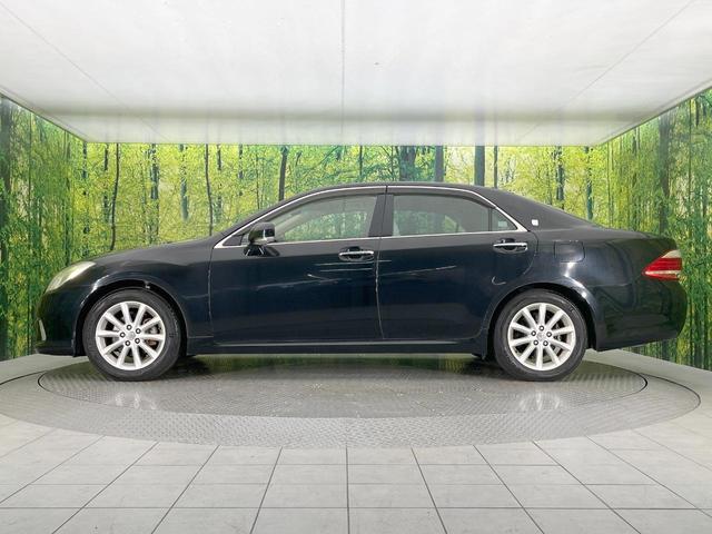 クラウン 2.5ロイヤルサルーン アニバーサリーED 純正ナビ バックカメラ 禁煙車 レザーシート シートクーラー シートヒーター スマートキー HIDヘッドライト ETC クルコン オートライト デュアルエアコン 純正17インチアルミ CD フルセグ(33枚目)
