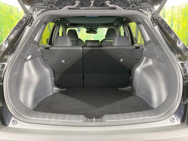 カローラクロス ハイブリッド Z パノラマルーフ 全周囲カメラ 衝突被害軽減システム レーダークルーズ 禁煙車 電動リアゲート ハーフレザーシート パワーシート ドラレコ コーナーセンサー スマートキー LEDヘッド ビルトインETC(10枚目)