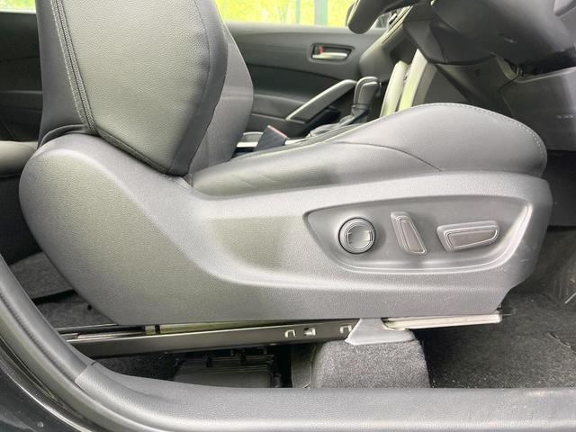 カローラクロス ハイブリッド Z パノラマルーフ 全周囲カメラ 衝突被害軽減システム レーダークルーズ 禁煙車 電動リアゲート ハーフレザーシート パワーシート ドラレコ コーナーセンサー スマートキー LEDヘッド ビルトインETC(49枚目)