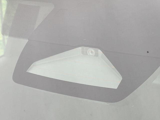 ヤリスクロス Ｇ　純正ナビ付ＤＡ　バックカメラ　衝突軽減システム　レーダークルーズ　禁煙車　ドラレコ　コーナーセンサー　スマートキー　ビルトインＥＴＣ　オートハイビーム　車線逸脱警報　オートライト　オートエアコン（4枚目）