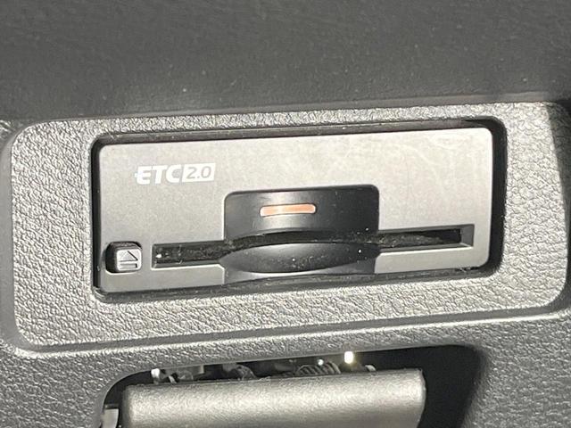 ノート Ｘ　メーカー９型ナビ　全周囲カメラ　衝突軽減　プロパイロット　禁煙車　ＢＳＭ　ドラレコ　コーナーセンサー　スマートキー　ＬＥＤヘッド　ビルトインＥＴＣ　オートハイビーム　オートライト　オートエアコン（6枚目）