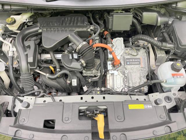 ノート Ｘ　メーカー９型ナビ　全周囲カメラ　衝突軽減　プロパイロット　禁煙車　ＢＳＭ　ドラレコ　コーナーセンサー　スマートキー　ＬＥＤヘッド　ビルトインＥＴＣ　オートハイビーム　オートライト　オートエアコン（18枚目）