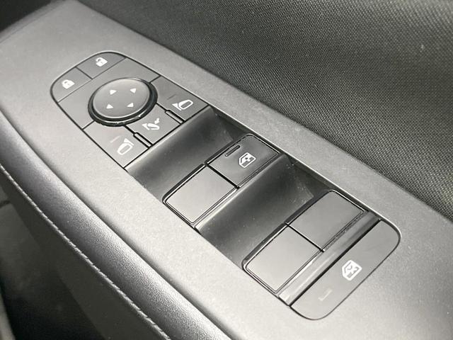 ノート Ｘ　メーカー９型ナビ　全周囲カメラ　衝突軽減　プロパイロット　禁煙車　ＢＳＭ　ドラレコ　コーナーセンサー　スマートキー　ＬＥＤヘッド　ビルトインＥＴＣ　オートハイビーム　オートライト　オートエアコン（46枚目）