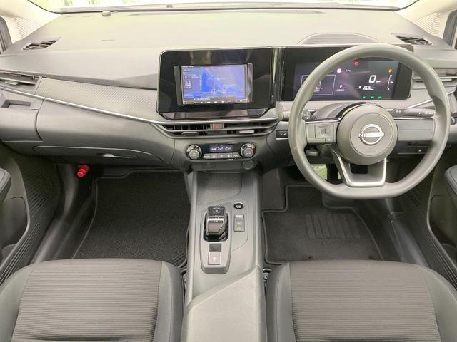 ノート S SDナビ バックカメラ 衝突被害軽減システム 禁煙車 スマートキー ETC オートハイビーム オートエアコン Bluetooth 電動格納ミラー プライバシーガラス ドアバイザー(2枚目)