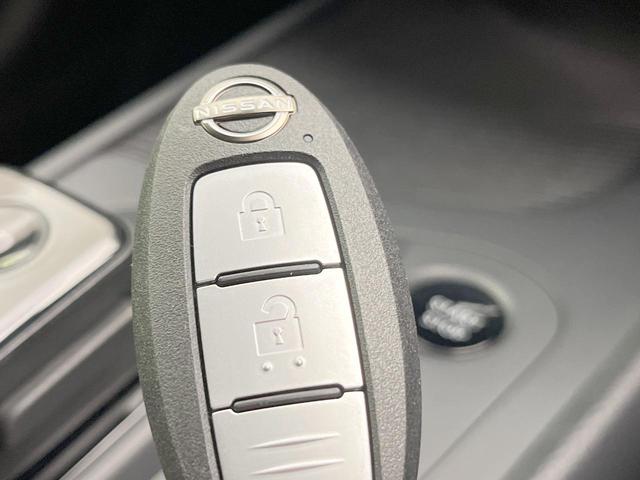 ノート S SDナビ バックカメラ 衝突被害軽減システム 禁煙車 スマートキー ETC オートハイビーム オートエアコン Bluetooth 電動格納ミラー プライバシーガラス ドアバイザー(7枚目)