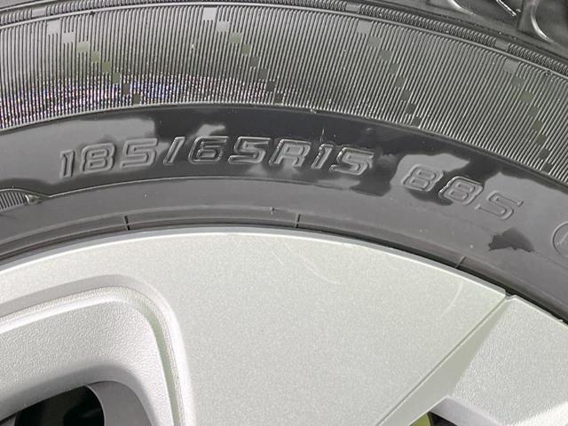 アクア X 純正ナビ付DA バックカメラ レーダークルーズ 禁煙車 コーナーセンサー スマートキー LEDヘッド ビルトインETC オートハイビーム 車線逸脱警報 オートライト オートエアコン(29枚目)