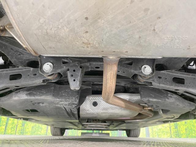 親切・丁寧な専門メカニックスタッフが応対！・車検・点検整備・事故等の修理などアフターサービスも安心。お車のカスタマイズもネクステージのサービススタッフまでご相談ください！