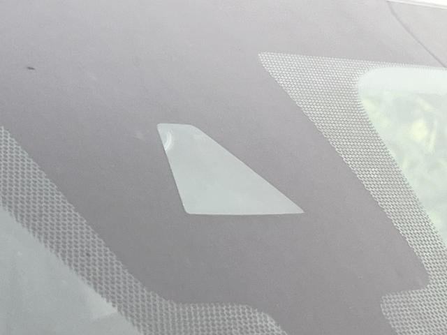 キックス Ｘ　ツートーンインテリアエディション　純正９型ナビ　全周囲カメラ　衝突軽減システム　プロパイロット　禁煙車　ドラレコ　コーナーセンサー　スマートキー　ＬＥＤヘッド　ルーフレール　ＥＴＣ　純正１７インチアルミ　オートライト（5枚目）