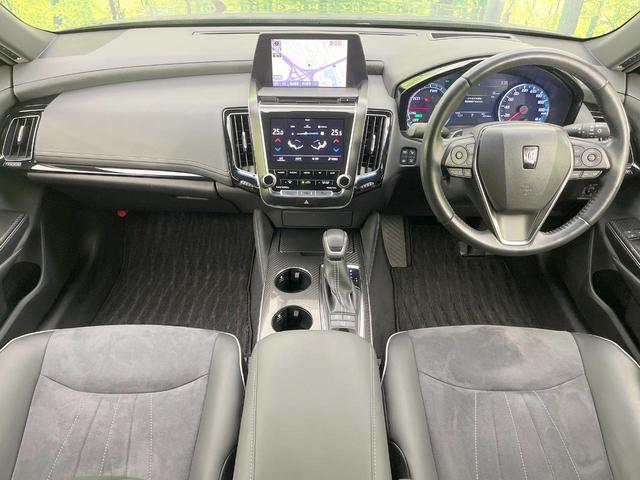 クラウンハイブリッド ＲＳアドバンス　全周囲カメラ　衝突被害軽減システム　レーダークルーズ　禁煙車　ハーフレザーシート　ドラレコ　コーナーセンサー　スマートキー　ＬＥＤヘッド　ビルトインＥＴＣ　純正１８インチアルミ　オートハイビーム（2枚目）