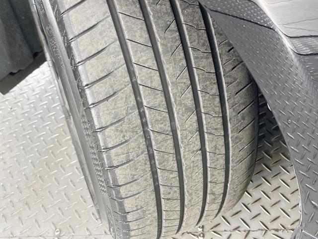 クラウンハイブリッド ＲＳアドバンス　全周囲カメラ　衝突被害軽減システム　レーダークルーズ　禁煙車　ハーフレザーシート　ドラレコ　コーナーセンサー　スマートキー　ＬＥＤヘッド　ビルトインＥＴＣ　純正１８インチアルミ　オートハイビーム（29枚目）