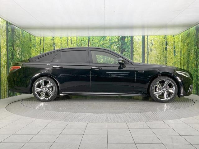 クラウンハイブリッド ＲＳアドバンス　全周囲カメラ　衝突被害軽減システム　レーダークルーズ　禁煙車　ハーフレザーシート　ドラレコ　コーナーセンサー　スマートキー　ＬＥＤヘッド　ビルトインＥＴＣ　純正１８インチアルミ　オートハイビーム（33枚目）