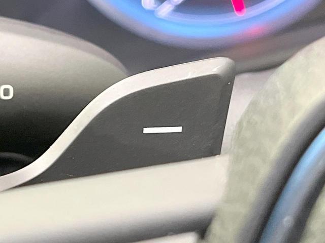 クラウンハイブリッド ＲＳアドバンス　全周囲カメラ　衝突被害軽減システム　レーダークルーズ　禁煙車　ハーフレザーシート　ドラレコ　コーナーセンサー　スマートキー　ＬＥＤヘッド　ビルトインＥＴＣ　純正１８インチアルミ　オートハイビーム（52枚目）