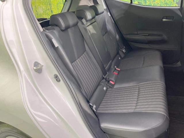 アクア Ｇ　衝突被害軽減システム　純正ナビ　バックカメラ　レーダークルーズ　禁煙車　ハーフレザーシート　パワーシート　コーナーセンサー　スマートキー　ＬＥＤヘッド　ビルトインＥＴＣ　ＬＥＤヘッドライト（9枚目）