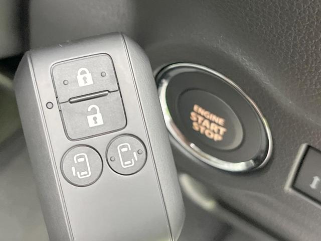 スペーシアカスタム ハイブリッドＸＳ　届出済未使用車　衝突軽減装置　両側電動ドア　アダプティブクルーズコントロール　シートヒーター　ステアリングヒーター　オートエアコン　スマートキー　ＬＥＤヘッドライト　オットマン　アイドリングストップ（7枚目）