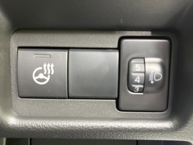 スペーシアカスタム ハイブリッドＸＳ　届出済未使用車　衝突軽減装置　両側電動ドア　アダプティブクルーズコントロール　シートヒーター　ステアリングヒーター　オートエアコン　スマートキー　ＬＥＤヘッドライト　オットマン　アイドリングストップ（42枚目）