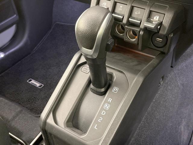 ジムニー XC ディスプレイオーディオ 禁煙車 衝突軽減システム バックカメラ ETC シートヒーター LEDヘッドライト クルーズコントロール オートエアコン スマートキー 車線逸脱警報 アイドリングストップ(24枚目)