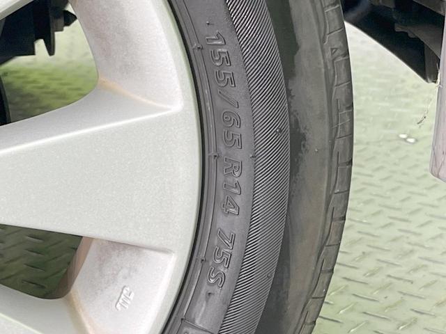 ワゴンＲ ＦＸリミテッドＩＩ　禁煙車　スマートキー　純正１４インチアルミ　オートエアコン　ＣＤ　プライバシーガラス　ドアバイザー　ヘッドライトレベライザー　シートアンダートレイ　パワーウィンドウ（28枚目）