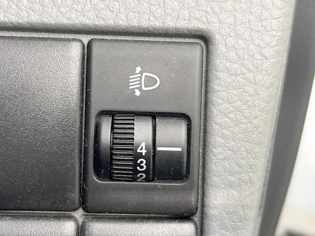 ワゴンＲ ＦＸリミテッドＩＩ　禁煙車　スマートキー　純正１４インチアルミ　オートエアコン　ＣＤ　プライバシーガラス　ドアバイザー　ヘッドライトレベライザー　シートアンダートレイ　パワーウィンドウ（39枚目）