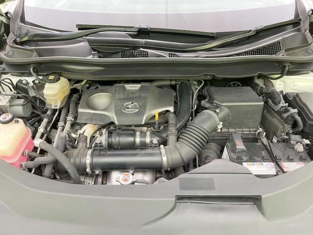 ＲＸ ＲＸ３００ブラックシークエンス　純正１２型ナビ　全周囲カメラ　マークレビンソン　衝突軽減　レーダークルーズ　禁煙車　電動リアゲート　レザーシート　前席シートエアコン　ドラレコ　コーナーセンサー　スマートキー　ＬＥＤヘッド　ＢＳＭ（18枚目）