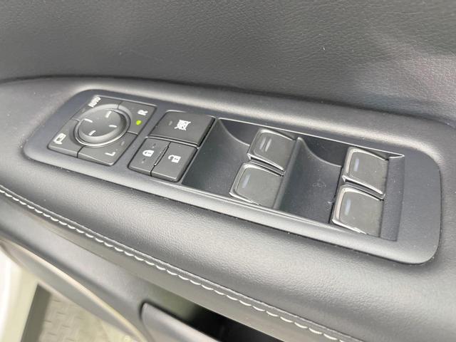 ＲＸ ＲＸ３００ブラックシークエンス　純正１２型ナビ　全周囲カメラ　マークレビンソン　衝突軽減　レーダークルーズ　禁煙車　電動リアゲート　レザーシート　前席シートエアコン　ドラレコ　コーナーセンサー　スマートキー　ＬＥＤヘッド　ＢＳＭ（47枚目）