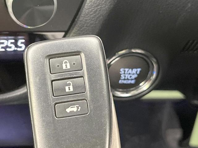 ＲＸ ＲＸ３００ブラックシークエンス　純正１２型ナビ　全周囲カメラ　マークレビンソン　衝突軽減　レーダークルーズ　禁煙車　電動リアゲート　レザーシート　前席シートエアコン　ドラレコ　コーナーセンサー　スマートキー　ＬＥＤヘッド　ＢＳＭ（51枚目）