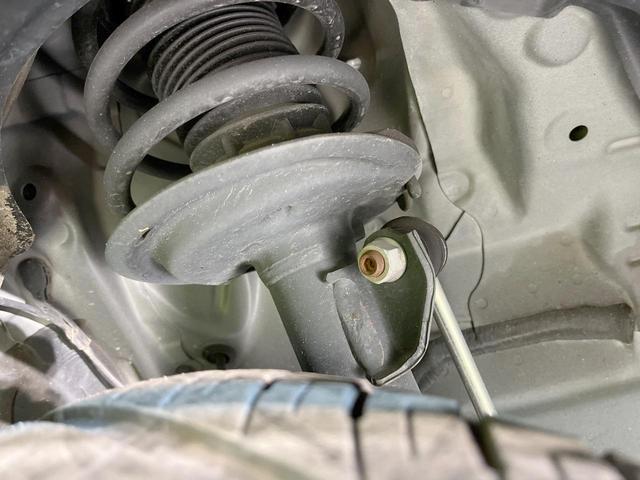 ヴィッツ Ｆ　セーフティーエディションＩＩＩ　バックカメラ　衝突被害軽減システム　禁煙車　ドラレコ　コーナーセンサー　スマートキー　ＬＥＤヘッド　ビルトインＥＴＣ　オートライト　Ｂｌｕｅｔｏｏｔｈ　ＣＤ　フルセグ（20枚目）