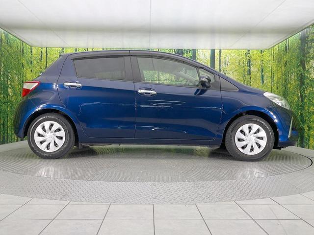 ヴィッツ Ｆ　セーフティーエディションＩＩＩ　バックカメラ　衝突被害軽減システム　禁煙車　ドラレコ　コーナーセンサー　スマートキー　ＬＥＤヘッド　ビルトインＥＴＣ　オートライト　Ｂｌｕｅｔｏｏｔｈ　ＣＤ　フルセグ（31枚目）