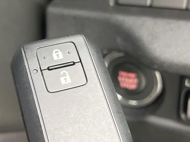 ジムニー ＸＣ　４ＷＤ　ターボ　衝突被害軽減システム　禁煙車　コーナーセンサー　スマートキー　ＬＥＤヘッド　クルコン　純正１６インチアルミ　オートハイビーム　シートヒーター（7枚目）