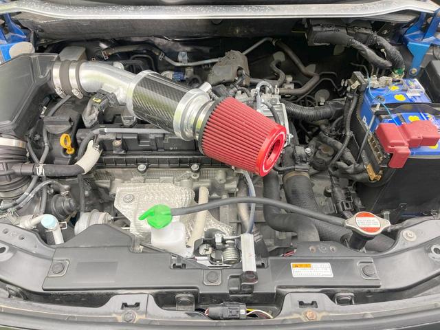 スイフトスポーツ ベースグレード　６速ＭＴ　純正８型ナビ　全周囲カメラ　衝突被害軽減システム　レーダークルーズ　禁煙車　シートヒーター　ドラレコ　スマートキー　ＬＥＤヘッド　ビルトインＥＴＣ　純正１７インチアルミ　オートハイビーム（18枚目）