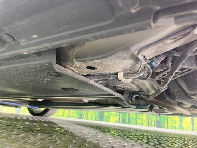 スイフトスポーツ ベースグレード　６速ＭＴ　純正８型ナビ　全周囲カメラ　衝突被害軽減システム　レーダークルーズ　禁煙車　シートヒーター　ドラレコ　スマートキー　ＬＥＤヘッド　ビルトインＥＴＣ　純正１７インチアルミ　オートハイビーム（21枚目）