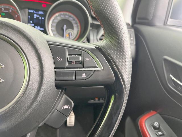 スイフトスポーツ ベースグレード　６速ＭＴ　純正８型ナビ　全周囲カメラ　衝突被害軽減システム　レーダークルーズ　禁煙車　シートヒーター　ドラレコ　スマートキー　ＬＥＤヘッド　ビルトインＥＴＣ　純正１７インチアルミ　オートハイビーム（24枚目）