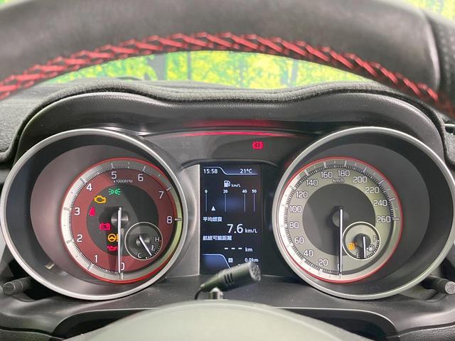 スイフトスポーツ ベースグレード　６速ＭＴ　純正８型ナビ　全周囲カメラ　衝突被害軽減システム　レーダークルーズ　禁煙車　シートヒーター　ドラレコ　スマートキー　ＬＥＤヘッド　ビルトインＥＴＣ　純正１７インチアルミ　オートハイビーム（29枚目）