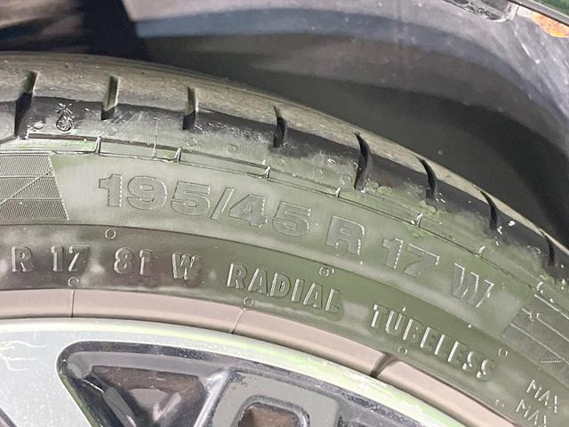 スイフトスポーツ ベースグレード　６速ＭＴ　純正８型ナビ　全周囲カメラ　衝突被害軽減システム　レーダークルーズ　禁煙車　シートヒーター　ドラレコ　スマートキー　ＬＥＤヘッド　ビルトインＥＴＣ　純正１７インチアルミ　オートハイビーム（50枚目）