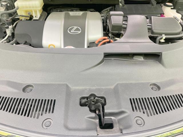 ＲＸ ＲＸ４５０ｈ　Ｆスポーツ　４ＷＤ　純正ＳＤナビ　全周囲カメラ　衝突被害軽減システム　レーダークルーズ　禁煙車　電動リアゲート　レザーシート　前席シートエアコン　ドラレコ　コーナーセンサー　スマートキー　ＬＥＤヘッド（18枚目）