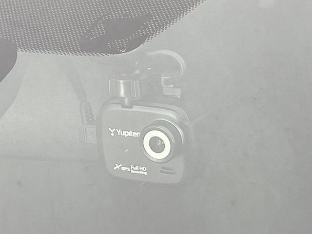 プレマシー ２０Ｓ－スカイアクティブ　バックカメラ　禁煙車　ドラレコ　スマートキー　ＨＩＤヘッド　ビルトインＥＴＣ　純正１５インチアルミ　オートライト　オートエアコン　Ｂｌｕｅｔｏｏｔｈ　ＣＤ　ＤＶＤ再生　フルセグ（7枚目）