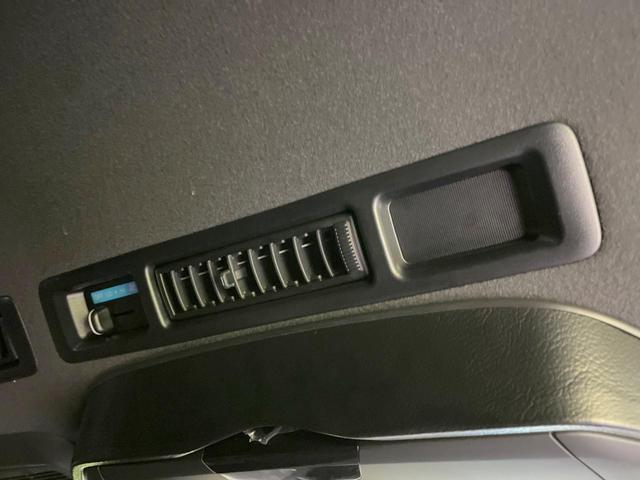 ハイエースバン ロングスーパーＧＬ　ダークプライムＳ　ターボ　ディーゼル（軽油）　両側電動ドア　全周囲カメラ　衝突被害軽減システム　禁煙車　ハーフレザーシート　ドラレコ　コーナーセンサー　スマートキー　ＬＥＤヘッド　ビルトインＥＴＣ（38枚目）