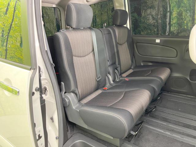 セレナ ハイウェイスター　Ｖエアロモード＋セーフティＩＩ　両側電動ドア　純正ＳＤナビ　後席モニター　全周囲カメラ　衝突被害軽減システム　コーナーセンサー　スマートキー　ＬＥＤヘッド　ナビ連動ＥＴＣ　クルコン　純正１６インチアルミ（8枚目）