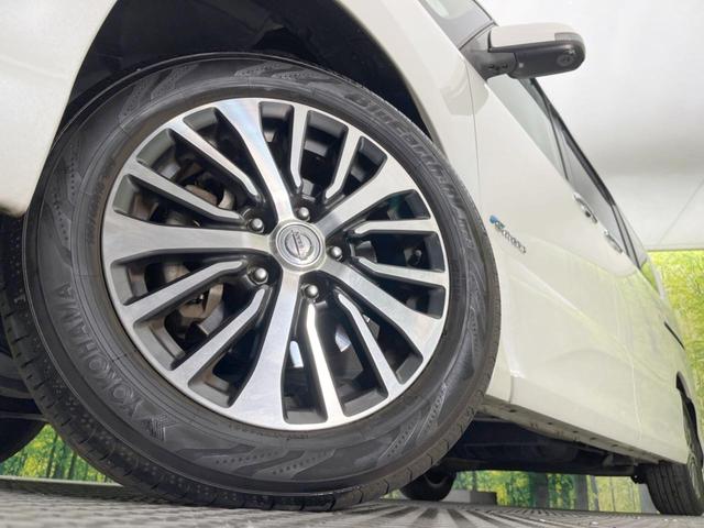 セレナ ハイウェイスター　Ｖエアロモード＋セーフティＩＩ　両側電動ドア　純正ＳＤナビ　後席モニター　全周囲カメラ　衝突被害軽減システム　コーナーセンサー　スマートキー　ＬＥＤヘッド　ナビ連動ＥＴＣ　クルコン　純正１６インチアルミ（13枚目）