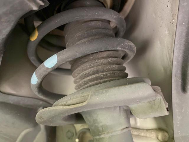 セレナ ハイウェイスター　Ｖエアロモード＋セーフティＩＩ　両側電動ドア　純正ＳＤナビ　後席モニター　全周囲カメラ　衝突被害軽減システム　コーナーセンサー　スマートキー　ＬＥＤヘッド　ナビ連動ＥＴＣ　クルコン　純正１６インチアルミ（20枚目）