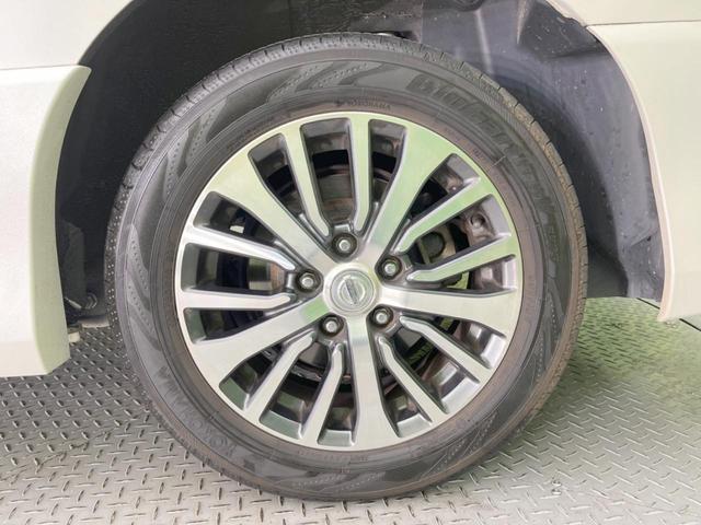 セレナ ハイウェイスター　Ｖエアロモード＋セーフティＩＩ　両側電動ドア　純正ＳＤナビ　後席モニター　全周囲カメラ　衝突被害軽減システム　コーナーセンサー　スマートキー　ＬＥＤヘッド　ナビ連動ＥＴＣ　クルコン　純正１６インチアルミ（24枚目）