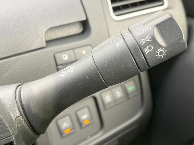 セレナ ハイウェイスター　Ｖエアロモード＋セーフティＩＩ　両側電動ドア　純正ＳＤナビ　後席モニター　全周囲カメラ　衝突被害軽減システム　コーナーセンサー　スマートキー　ＬＥＤヘッド　ナビ連動ＥＴＣ　クルコン　純正１６インチアルミ（51枚目）